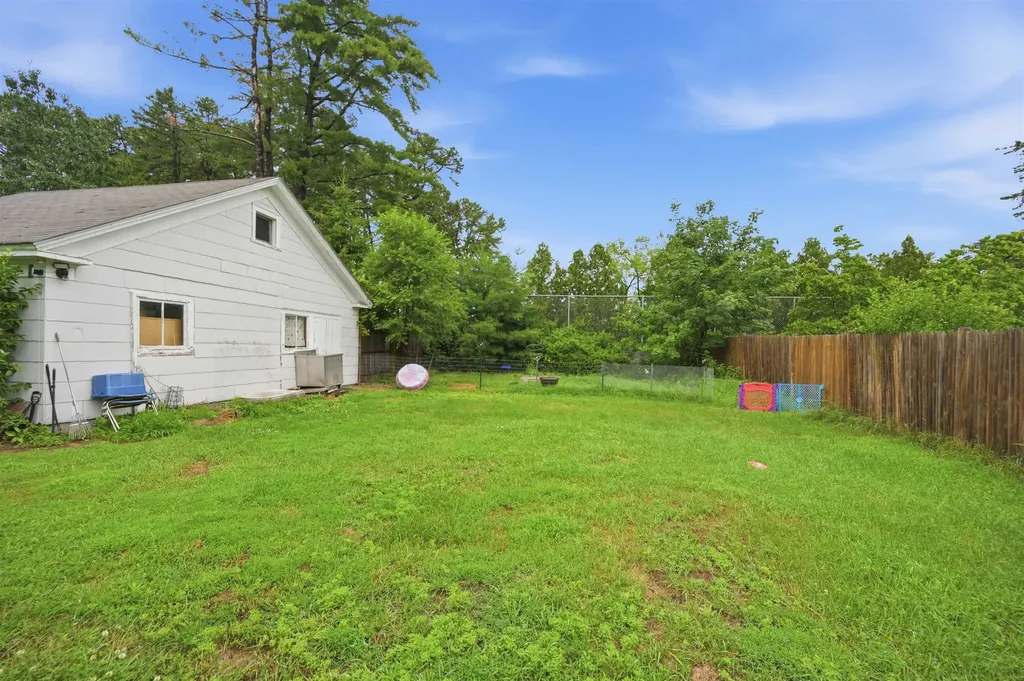 57 Pembroke Road Concord NH 03301