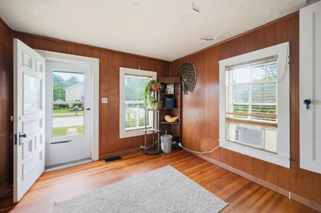 57 Pembroke Road Concord NH 03301