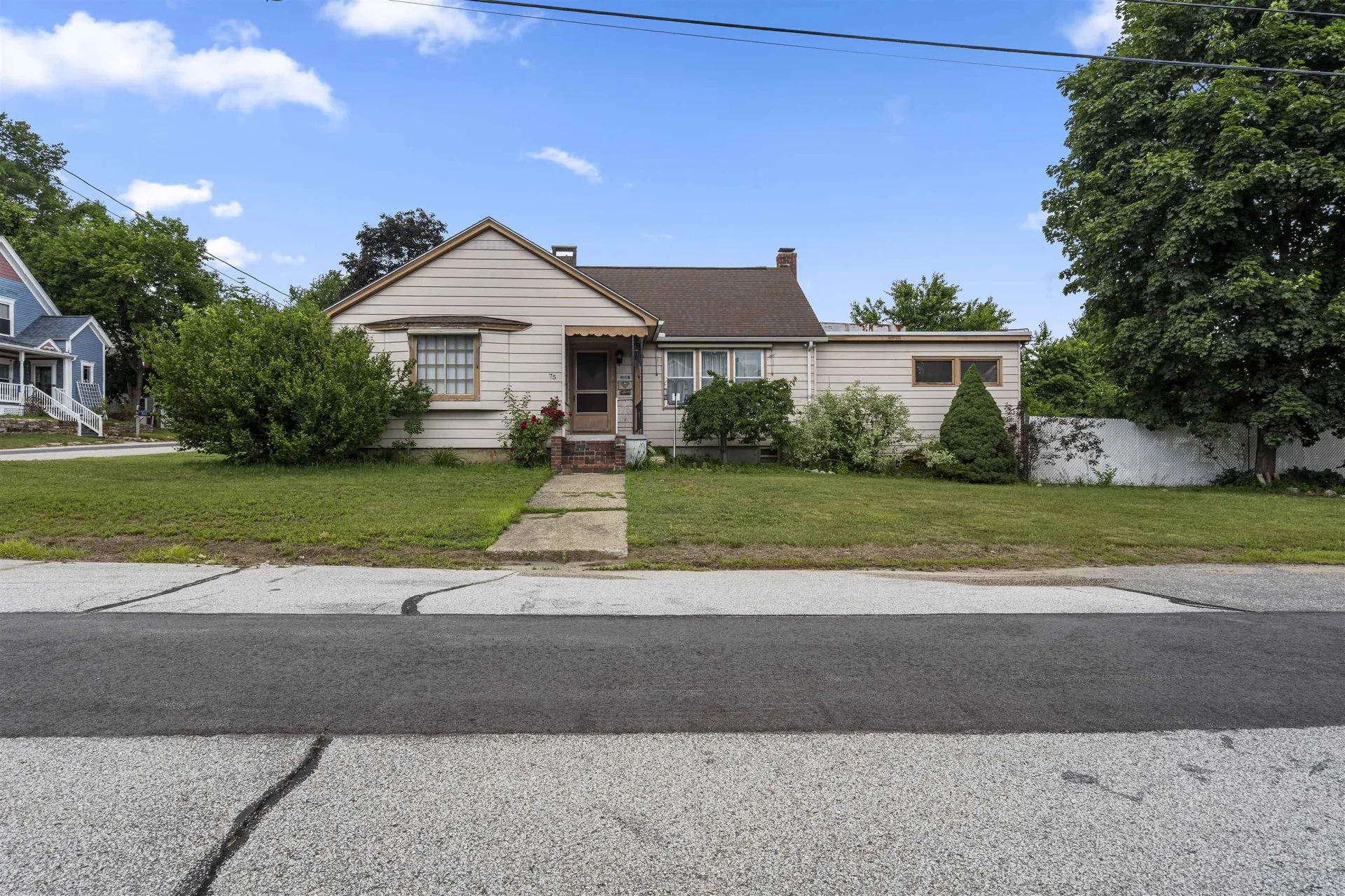 75 Dickey Street Manchester NH 03102