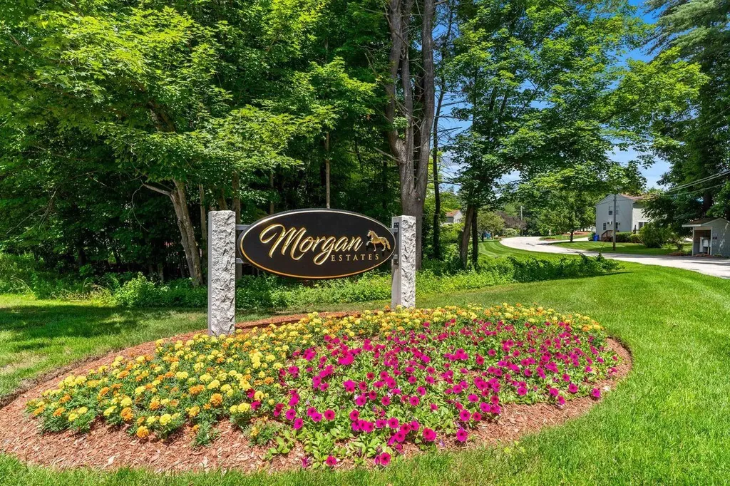 7B Belgian Court Goffstown NH 03045
