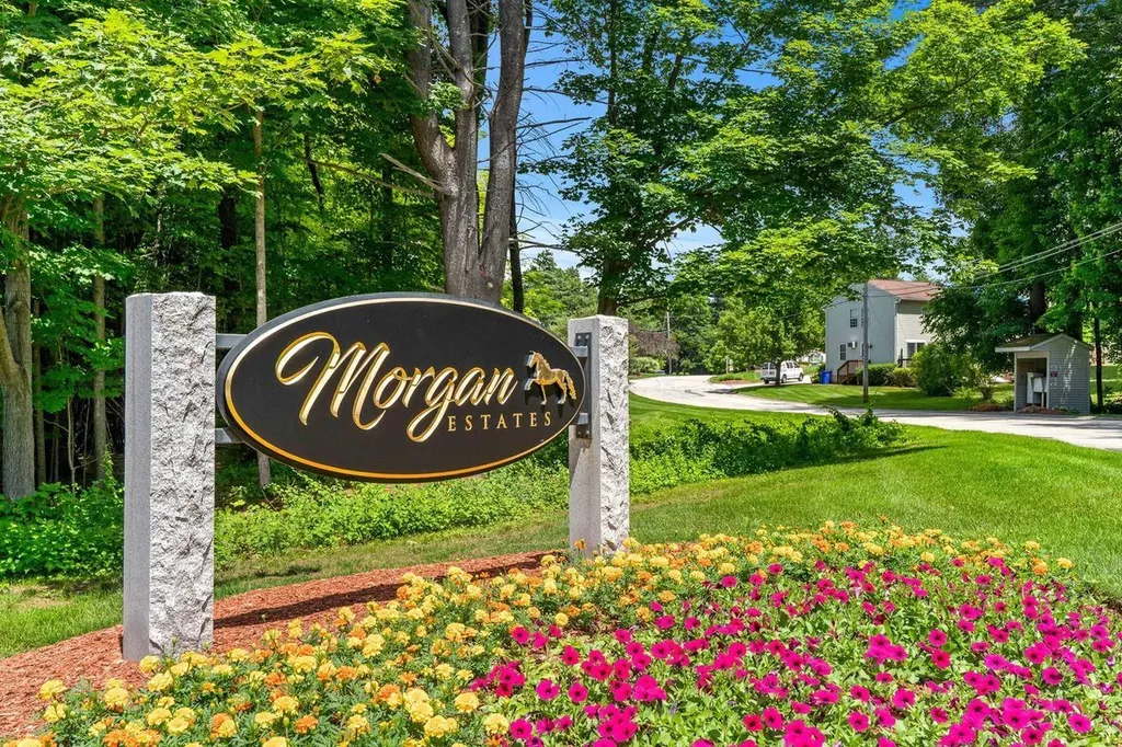 7B Belgian Court Goffstown NH 03045