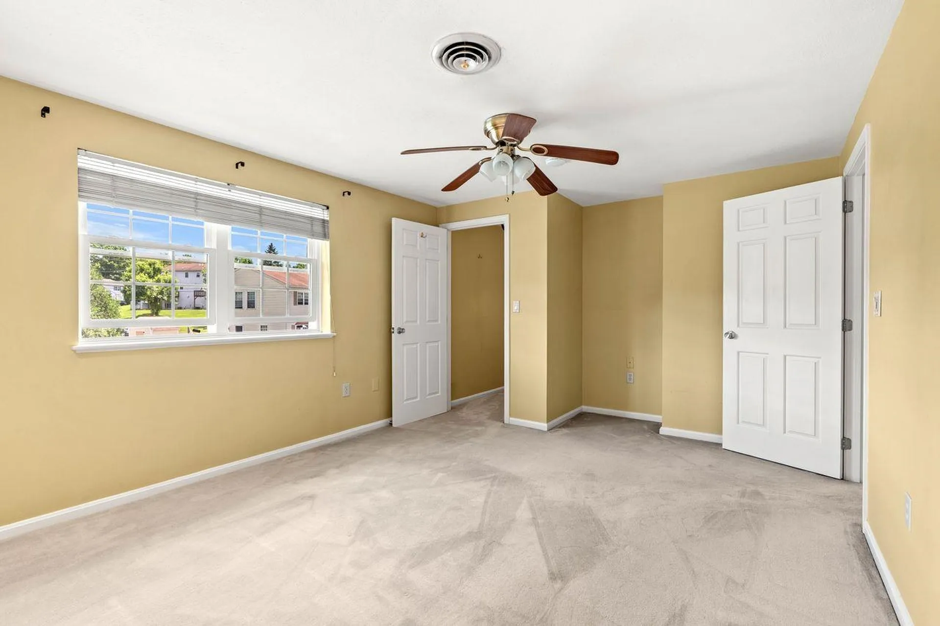 7B Belgian Court Goffstown NH 03045