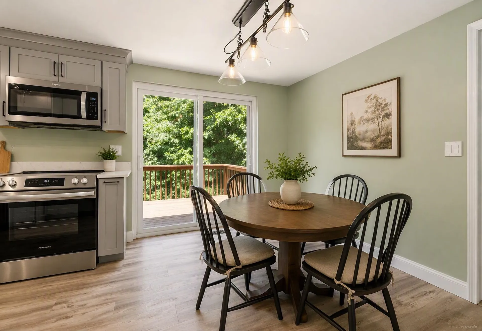 7B Belgian Court Goffstown NH 03045