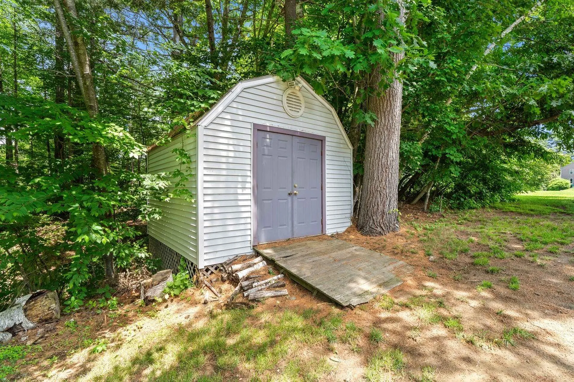 7B Belgian Court Goffstown NH 03045