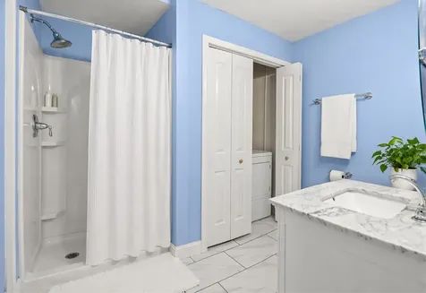 7B Belgian Court Goffstown NH 03045