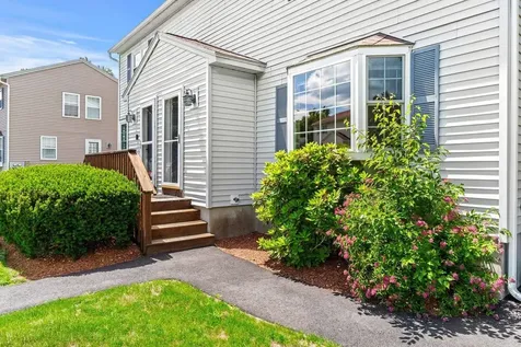 7B Belgian Court Goffstown NH 03045