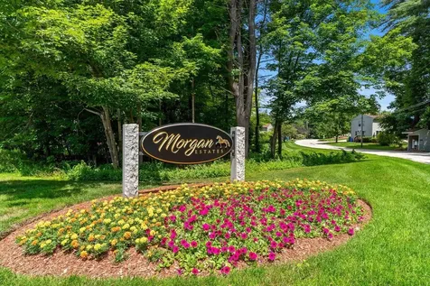 7B Belgian Court Goffstown NH 03045