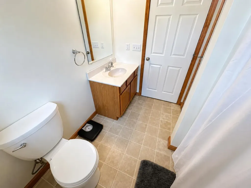 29 Jacob Avenue Hooksett NH 03106