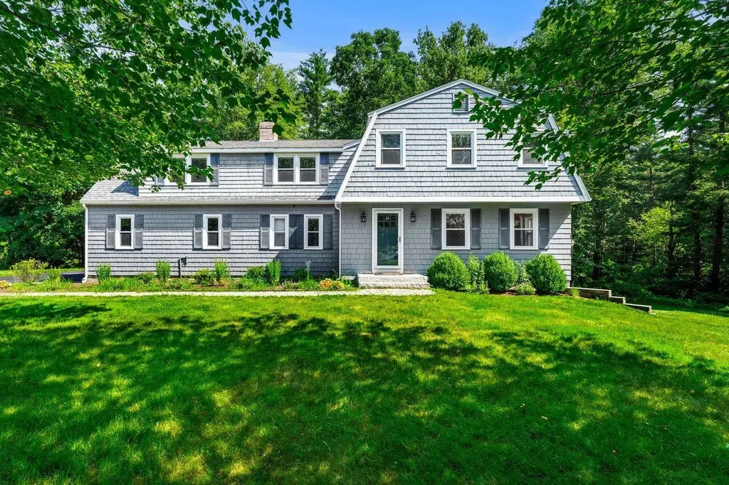 20 French Court Merrimack NH 03054