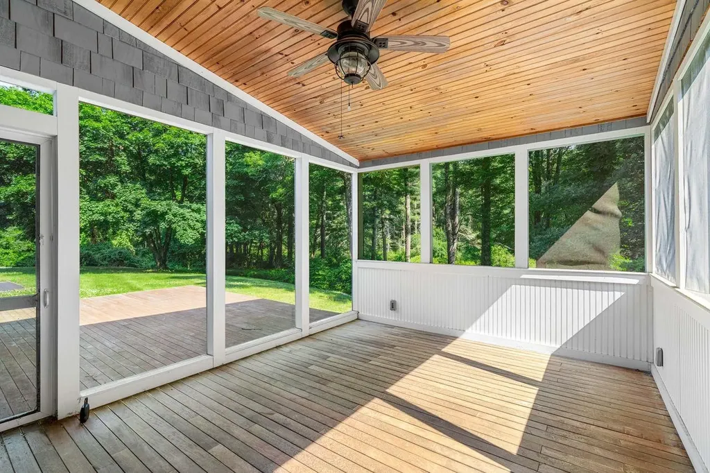 20 French Court Merrimack NH 03054