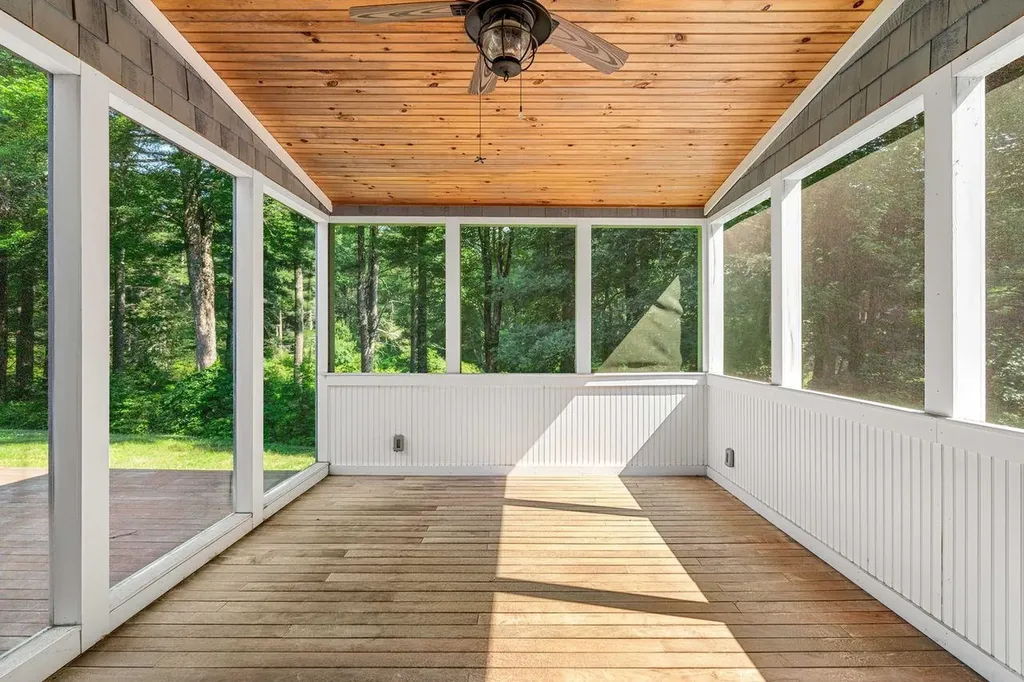20 French Court Merrimack NH 03054