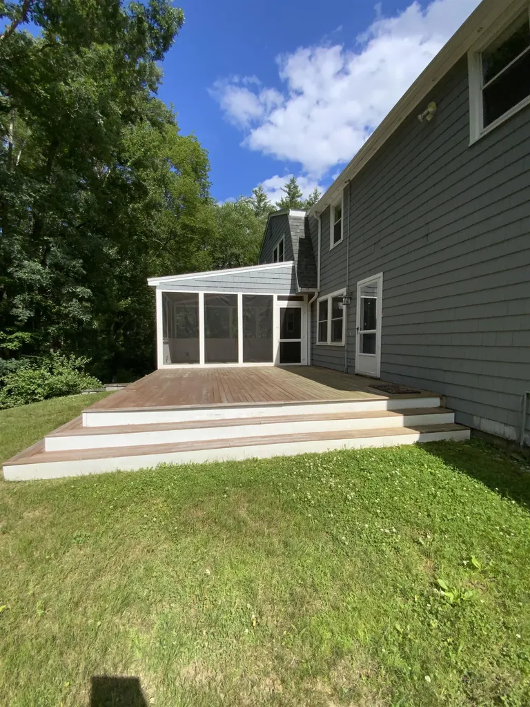 20 French Court Merrimack NH 03054