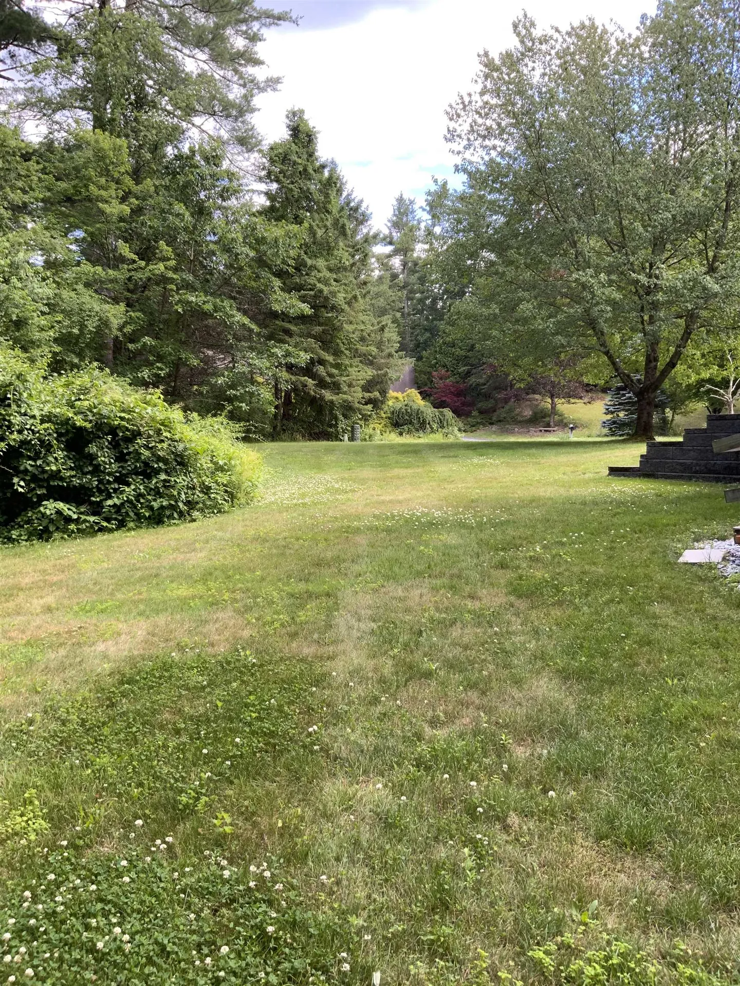 20 French Court Merrimack NH 03054