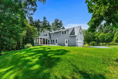 20 French Court Merrimack NH 03054