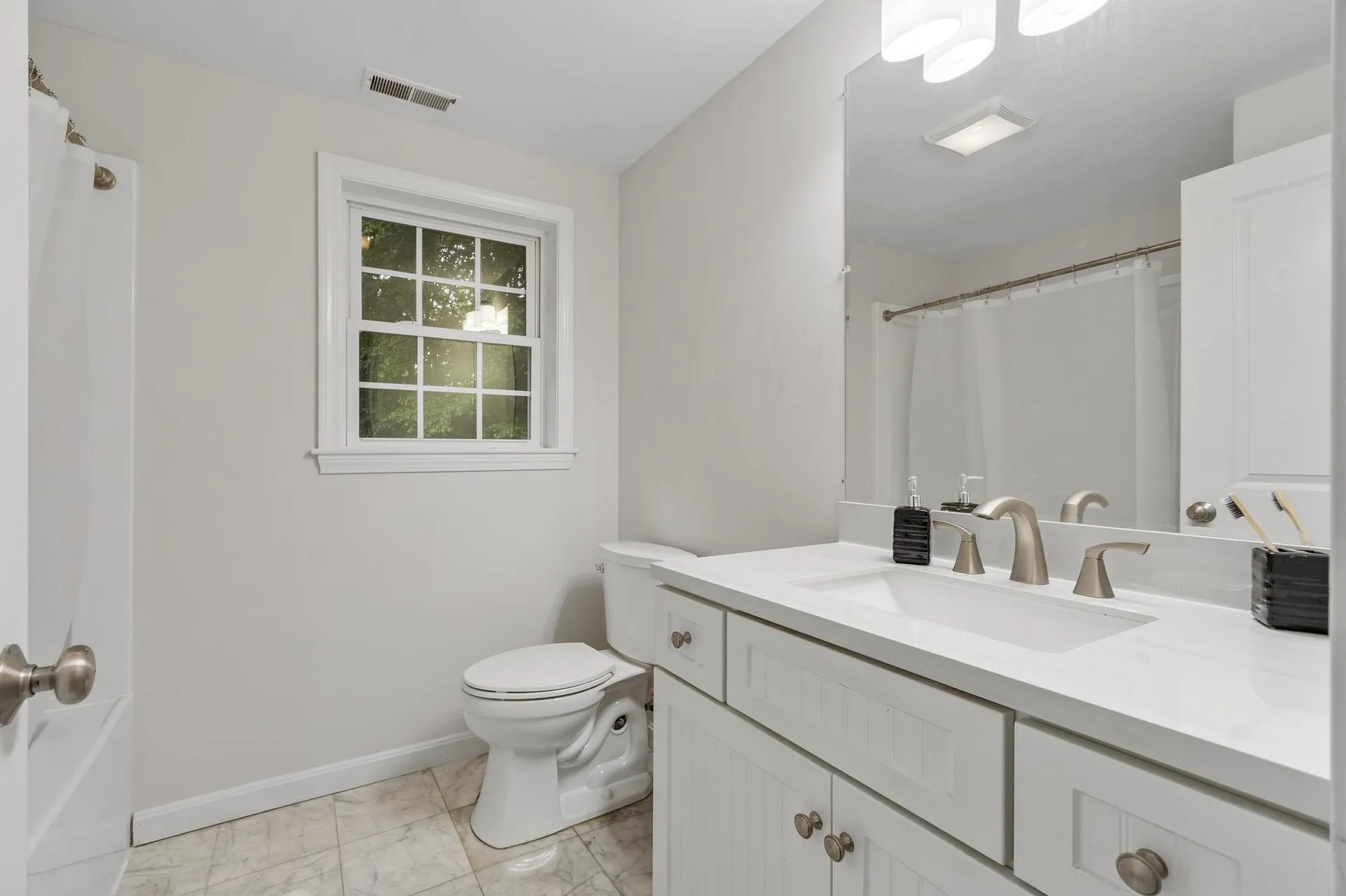 29 Cider Street Epping NH 03042