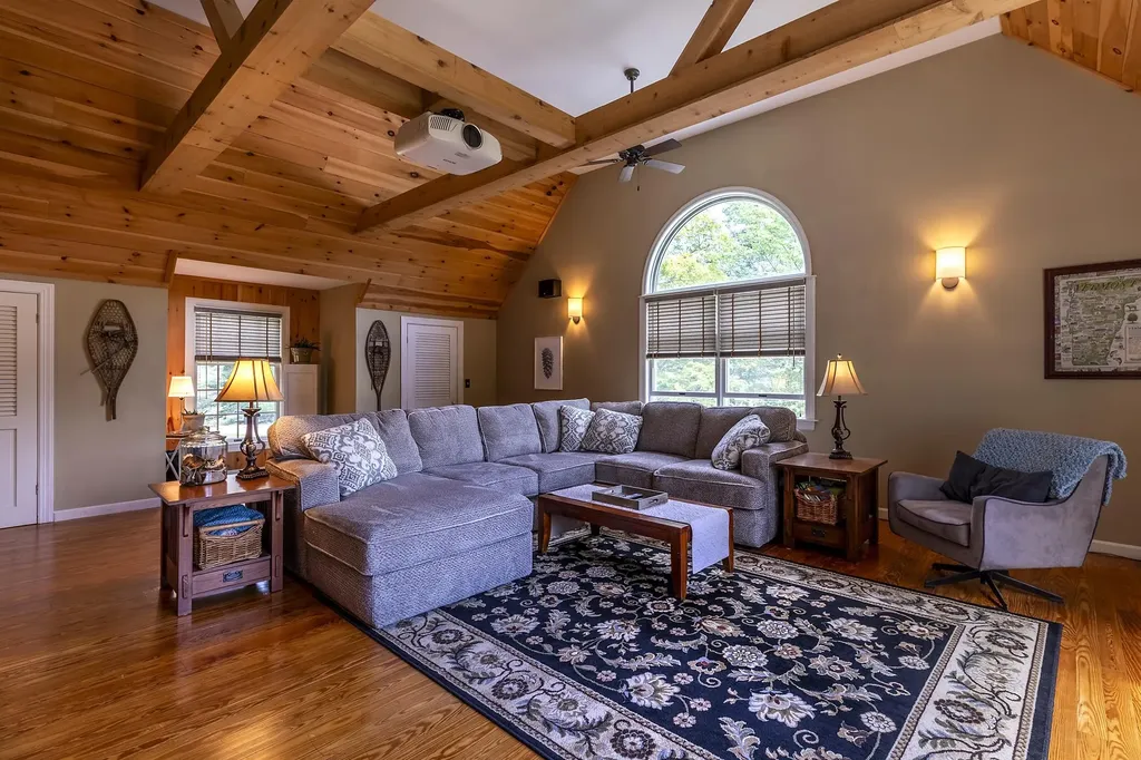 136 Yeaw Road Dover VT 05341