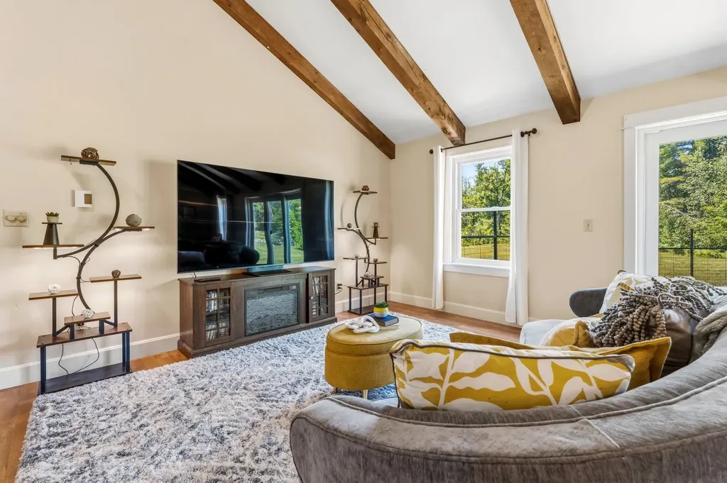 277 Kings Highway Middleton NH 03887