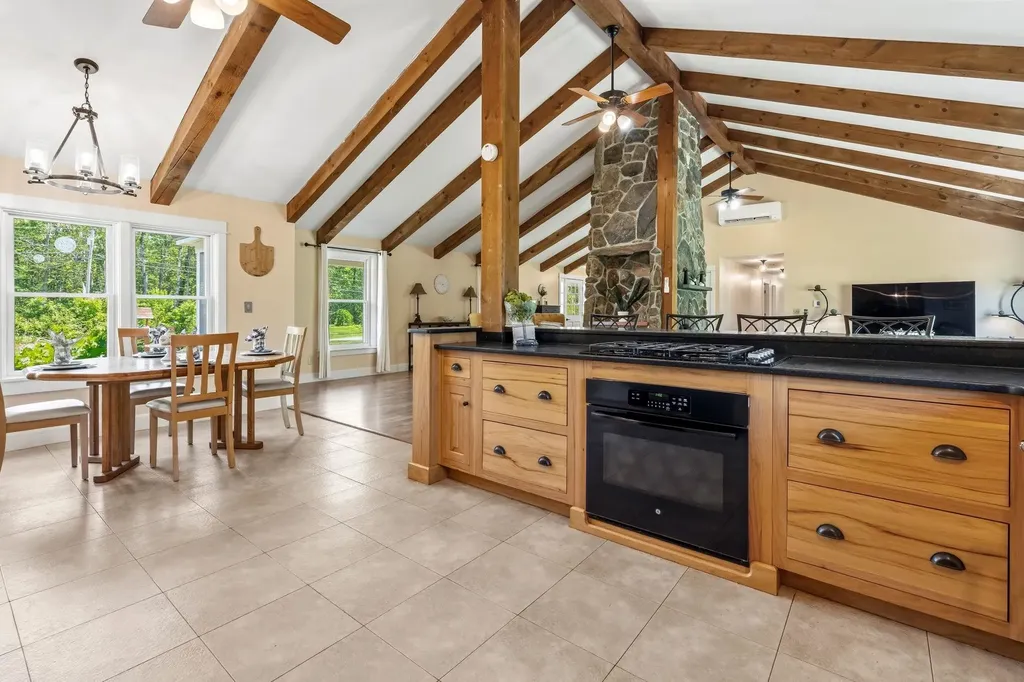 277 Kings Highway Middleton NH 03887