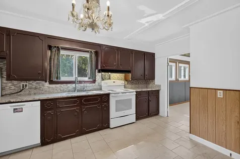8 Newton Road Plaistow NH 03865