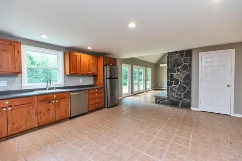 489 Greenfield Road Peterborough NH 03458