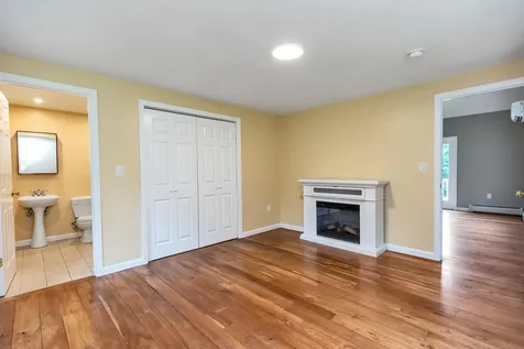 489 Greenfield Road Peterborough NH 03458