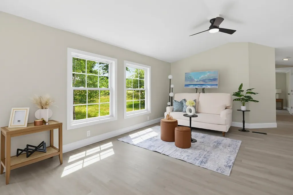 13 Keyes Farm Road Deering NH 03244