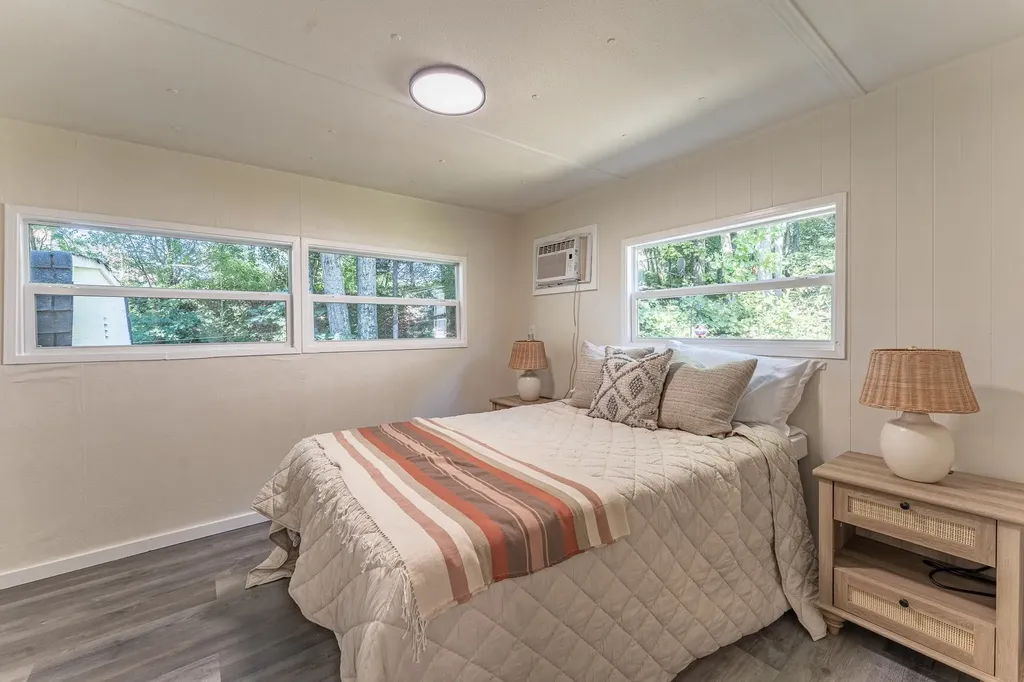 12 Pearl Court Merrimack NH 03054