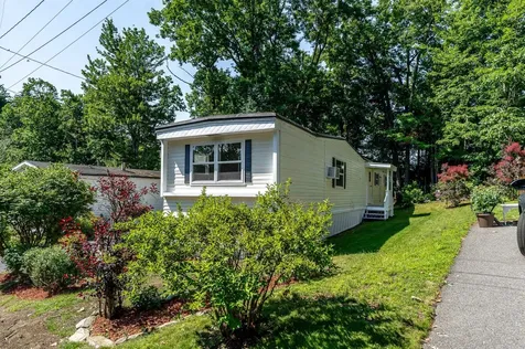 12 Pearl Court Merrimack NH 03054