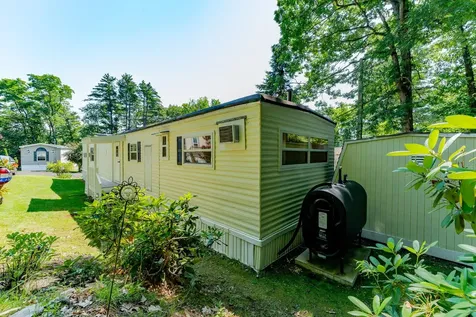 12 Pearl Court Merrimack NH 03054
