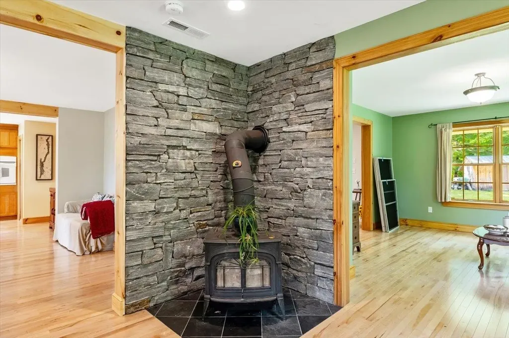 37 Comette Road Fairfax VT 05454