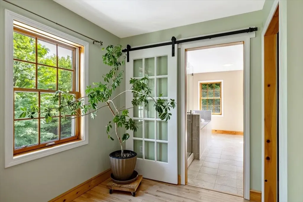 37 Comette Road Fairfax VT 05454