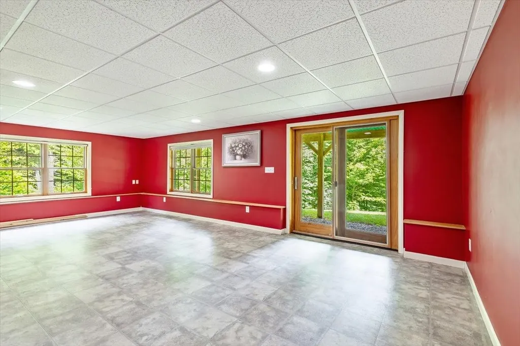 37 Comette Road Fairfax VT 05454