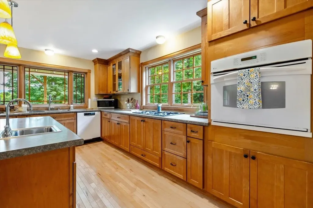 37 Comette Road Fairfax VT 05454