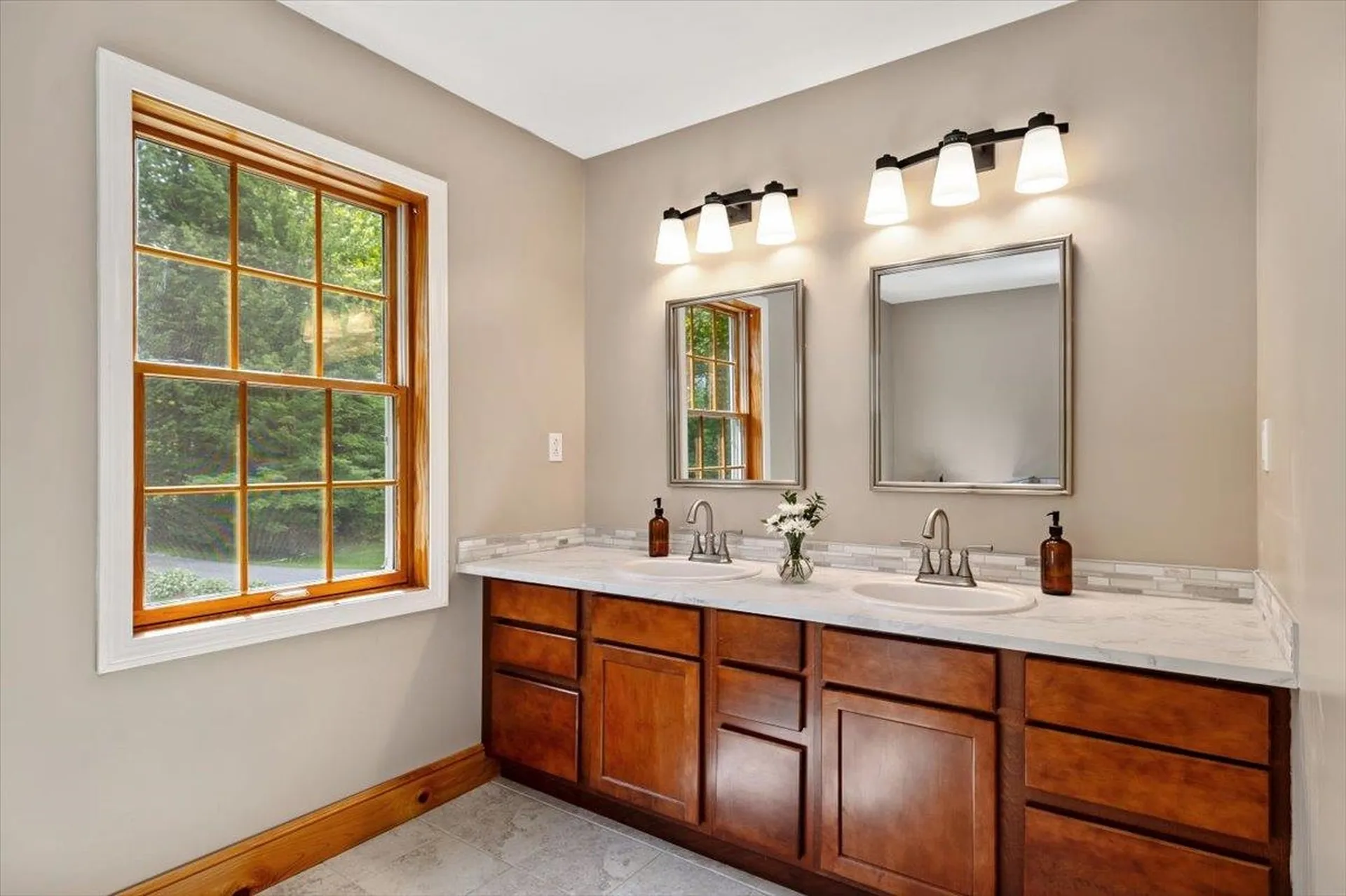 37 Comette Road Fairfax VT 05454