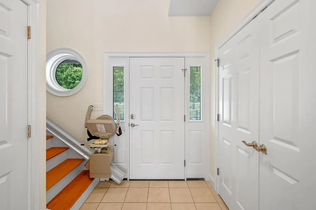 5 Pelton Way Hampton Falls NH 03844