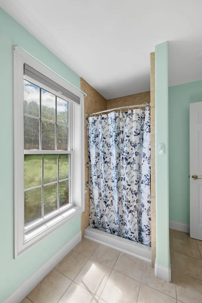 5 Pelton Way Hampton Falls NH 03844