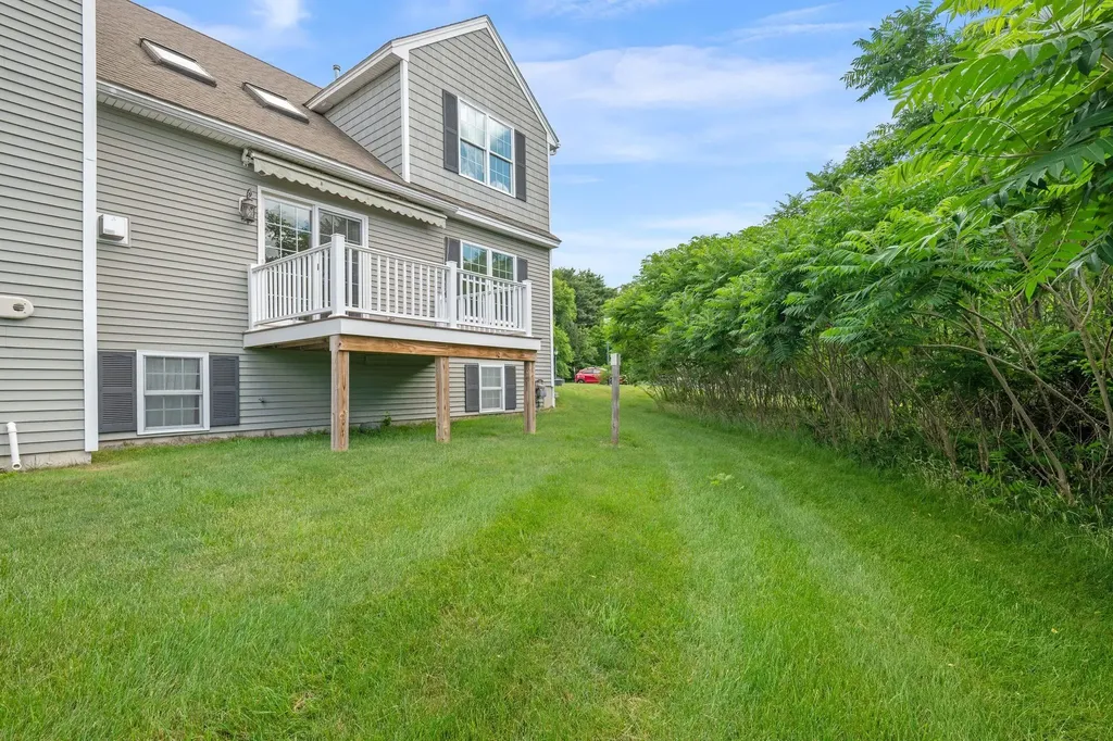 5 Pelton Way Hampton Falls NH 03844