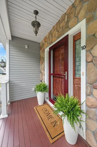 5 Pelton Way Hampton Falls NH 03844