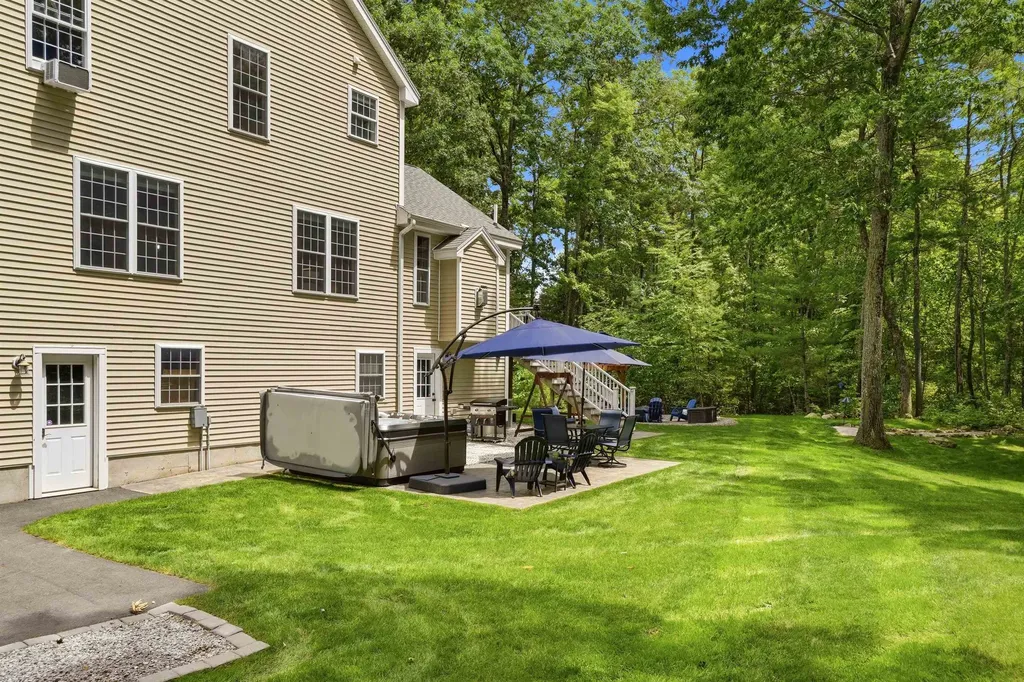 165 South Ridge Drive Manchester NH 03109