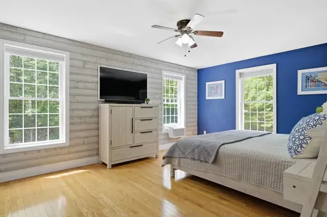 165 South Ridge Drive Manchester NH 03109