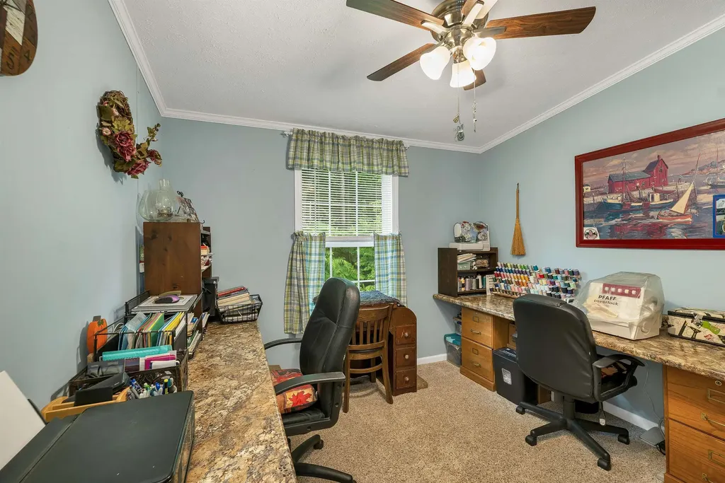 35 Mansfield Woods Way New Hampton NH 03256