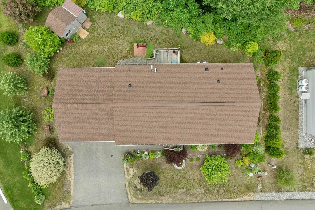 35 Mansfield Woods Way New Hampton NH 03256