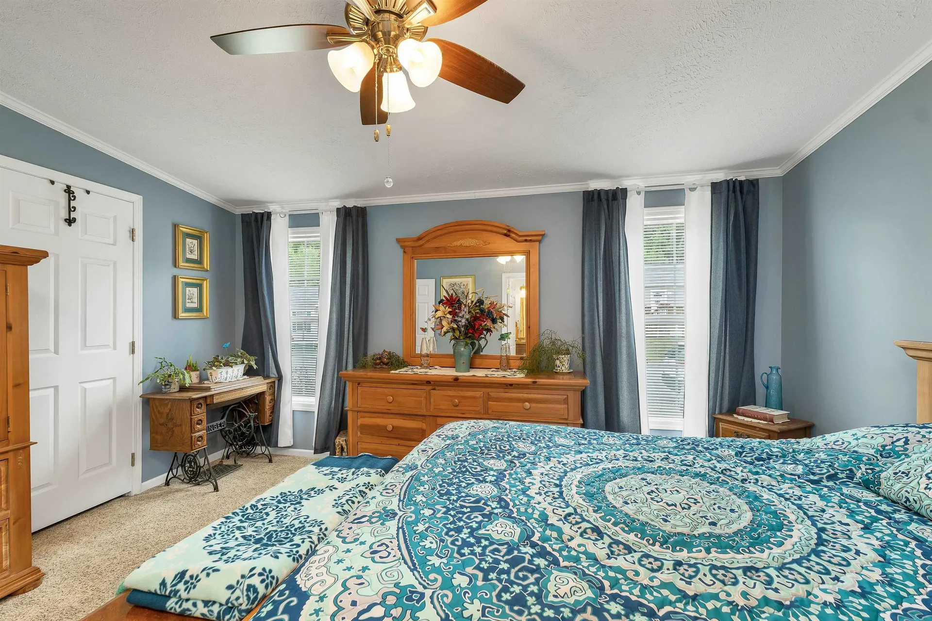 35 Mansfield Woods Way New Hampton NH 03256