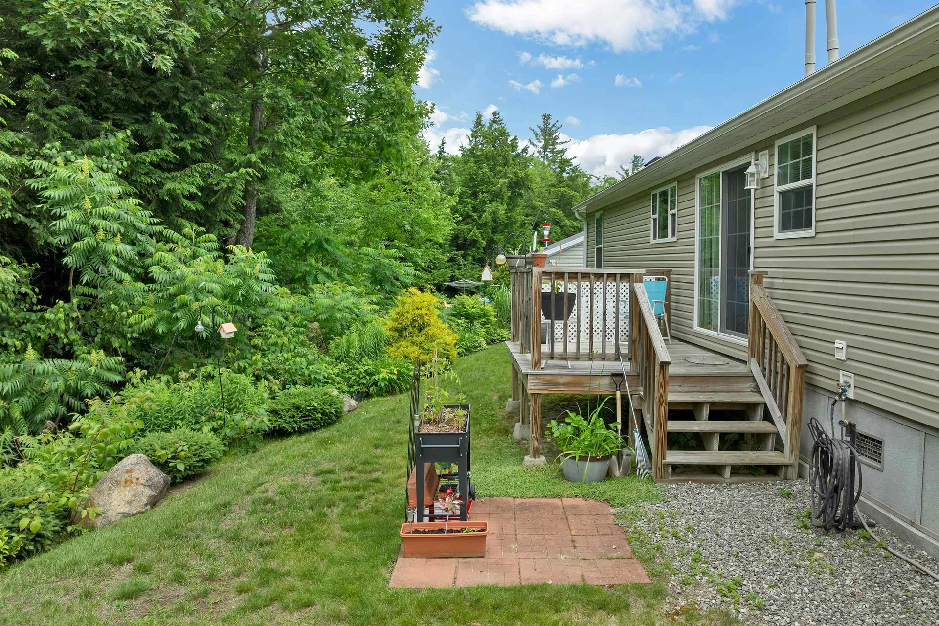 35 Mansfield Woods Way New Hampton NH 03256