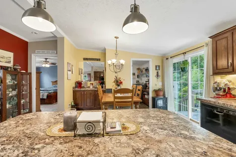 35 Mansfield Woods Way New Hampton NH 03256