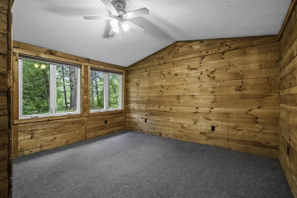 566 Beard Road Hillsborough NH 03244