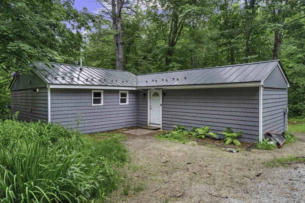 566 Beard Road Hillsborough NH 03244