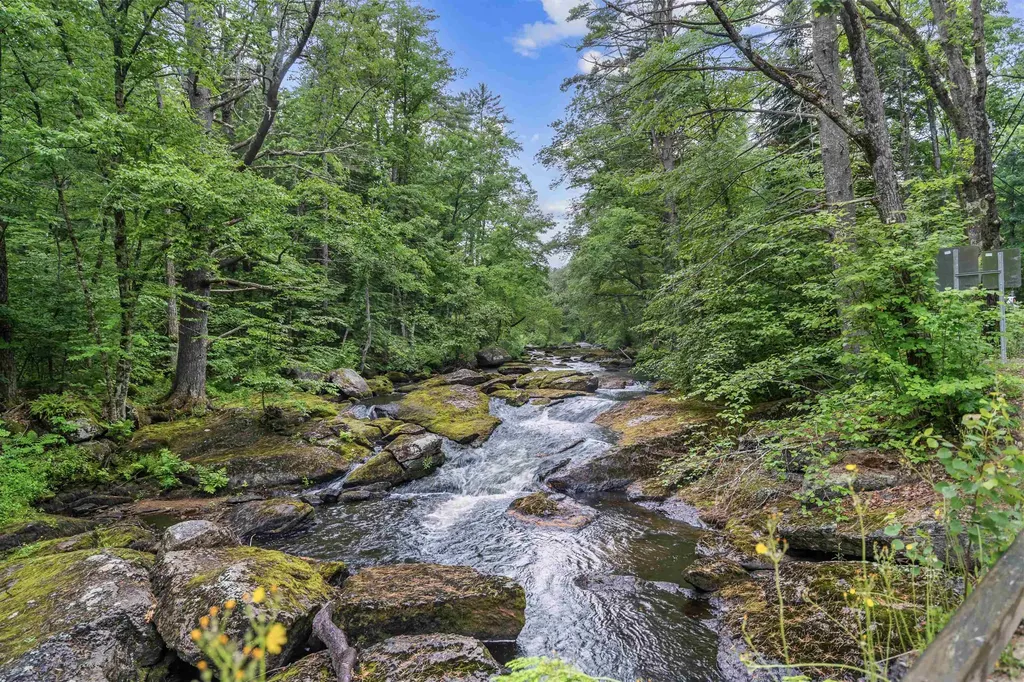 566 Beard Road Hillsborough NH 03244