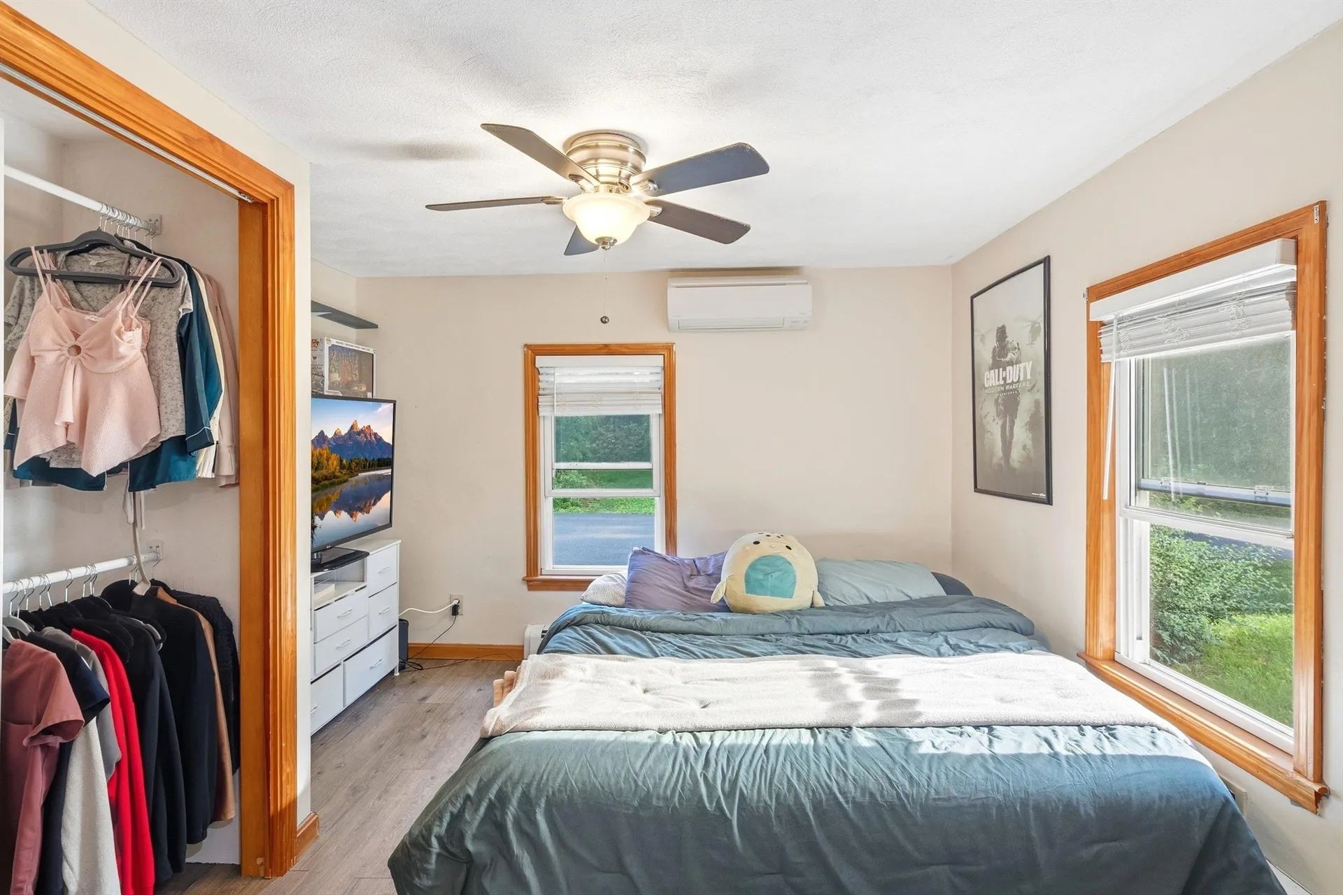 31 Hillside Avenue Derry NH 03038