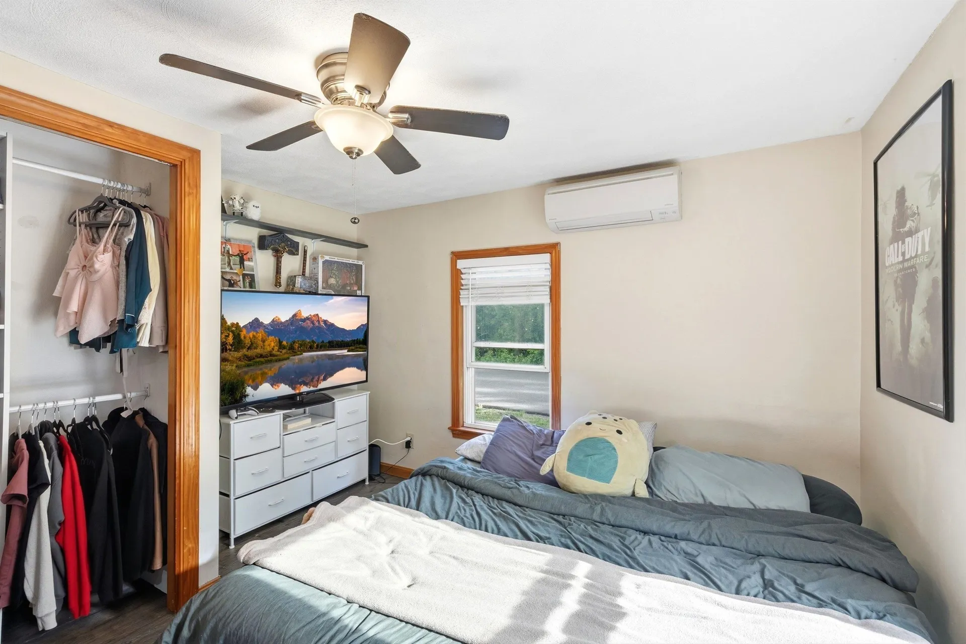 31 Hillside Avenue Derry NH 03038